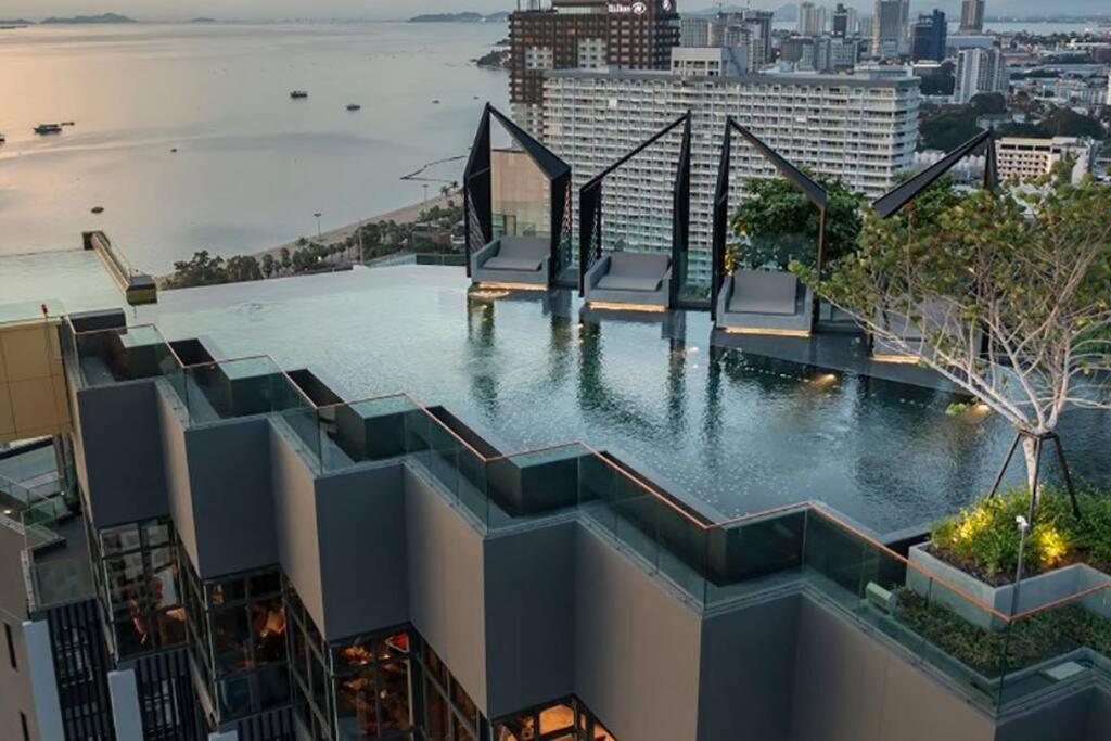 Edge Central Pattaya Near Walking Street ภายนอก รูปภาพ